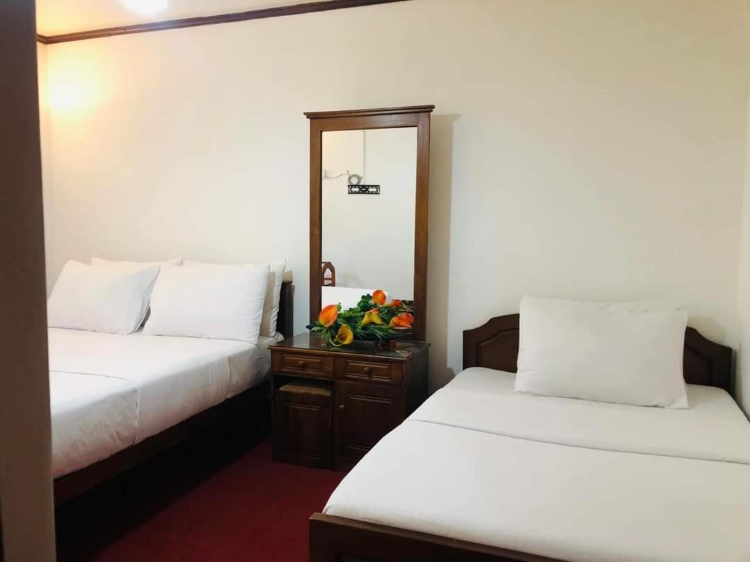 Mount Mary Inn Nuwara Eliya Rum bild