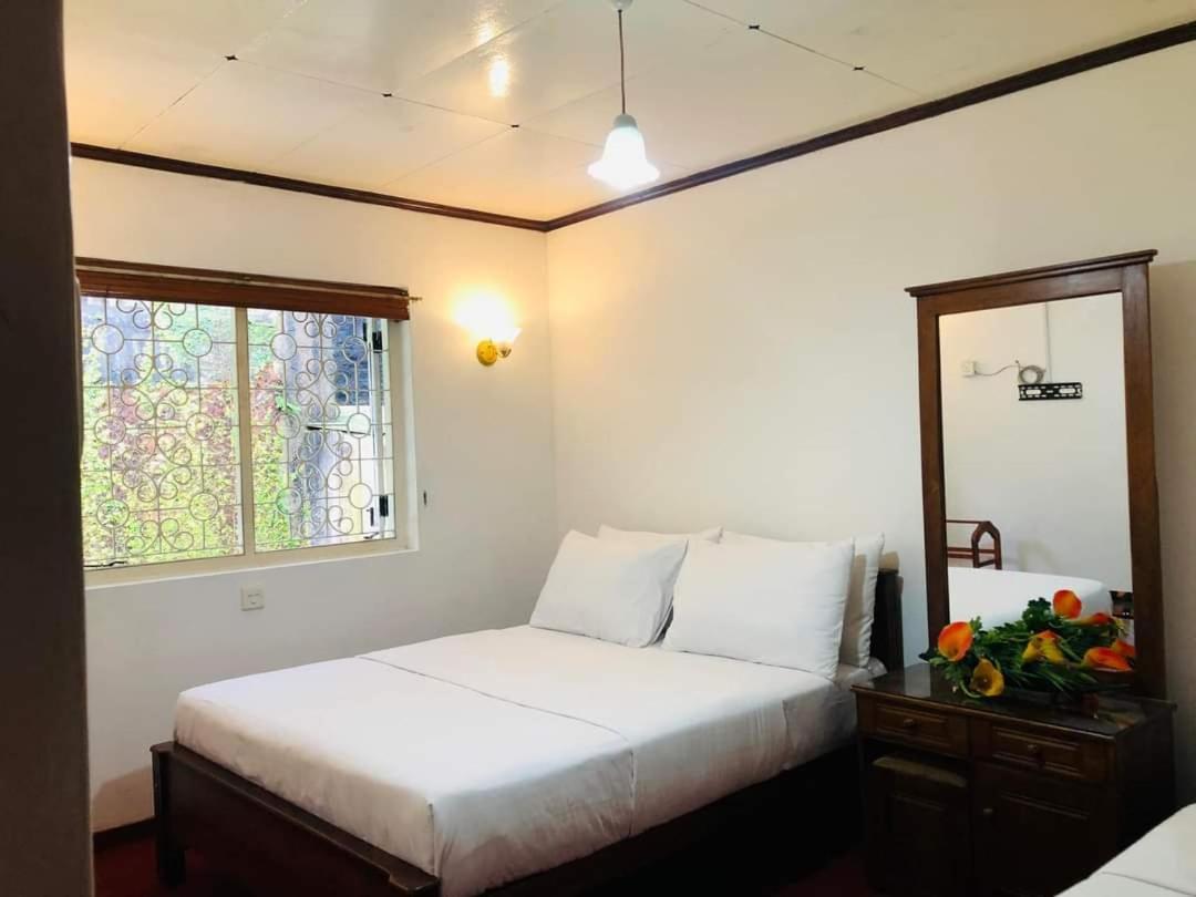 Mount Mary Inn Nuwara Eliya Rum bild